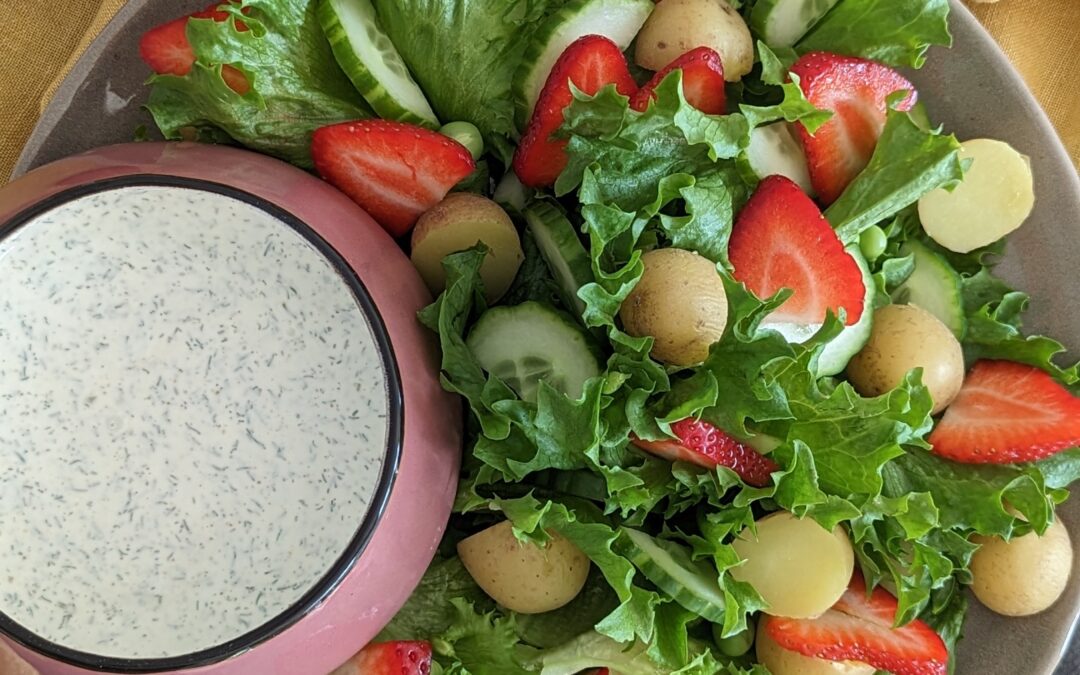 Ærte Jordbær Salat M. Kartofler & Dild Dressing 